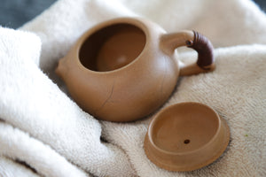 Yixing teapot seasoning tips to break in fall